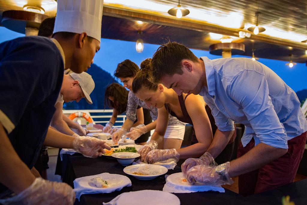 Hotel Alisa Cruise Halong Ha Long Zewnętrze zdjęcie